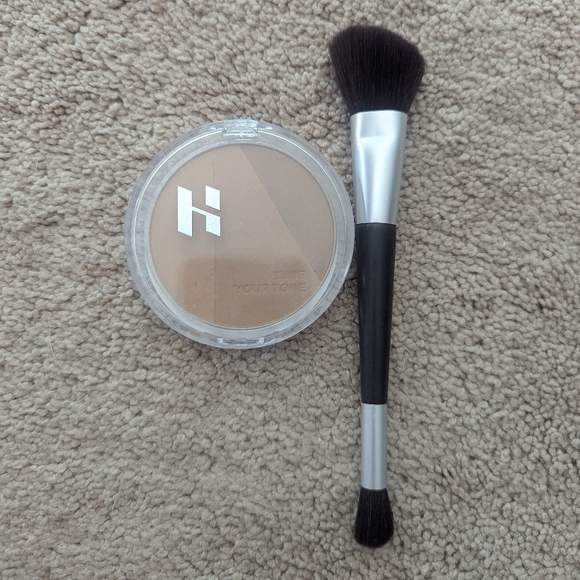 Makeup Stuff - Picture 4 of 12